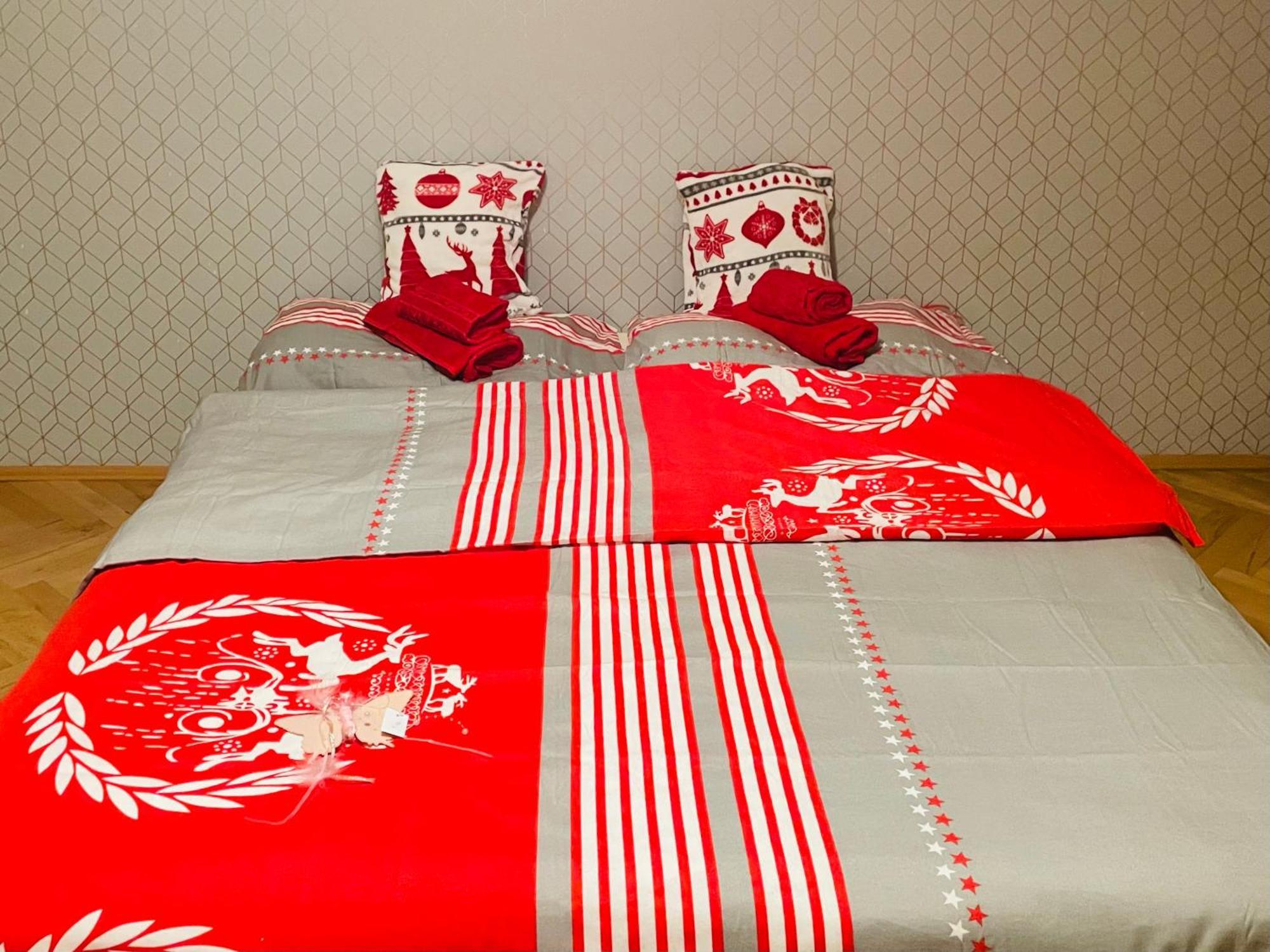 2,5 Izbovy Apartman V Ruzinove S Parkovanim Zdarma Bratislava Luaran gambar